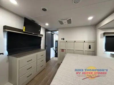 2026 Grand Design Influence photo 37