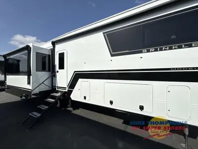 2026 Brinkley Model Z photo 9