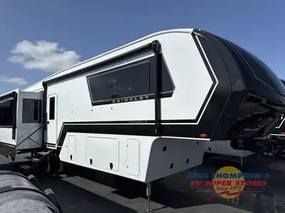 2026 Brinkley Model Z photo 2