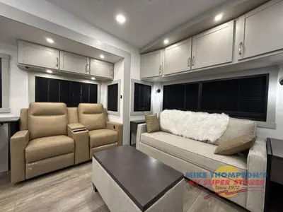 2026 Brinkley Model Z photo 17