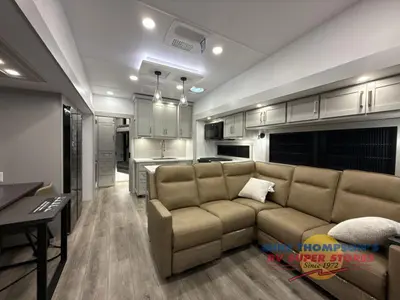 2026 Brinkley Model Z photo 15