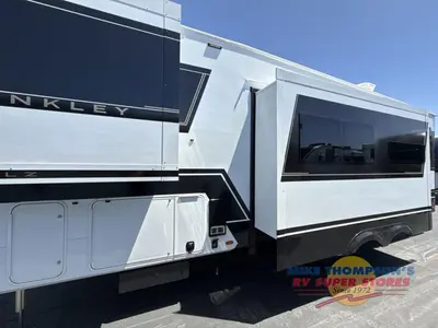 2026 Brinkley Model Z photo 5