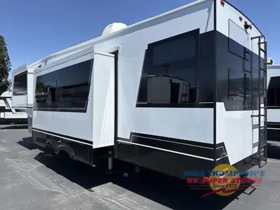 2026 Brinkley Model Z photo 6