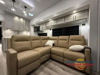 2026 Brinkley Model Z photo 18
