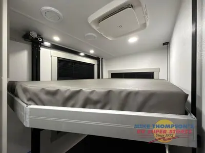 2026 Brinkley Model Z photo 42