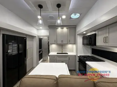 2026 Brinkley Model Z photo 24