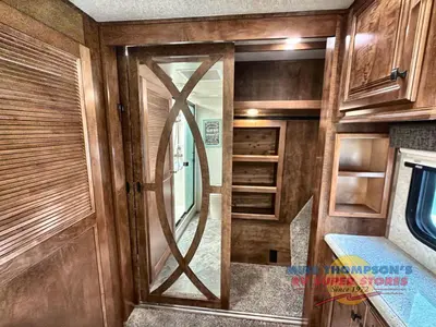 2018 Heartland Landmark 365 photo 38
