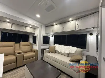 2026 Brinkley Model Z photo 18