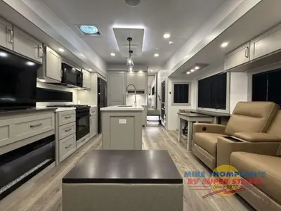 2026 Brinkley Model Z photo 17