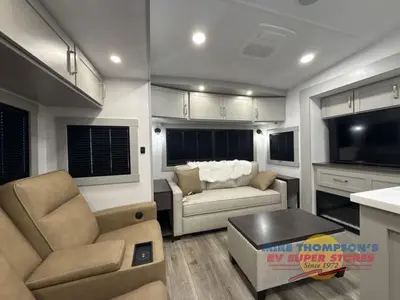 2026 Brinkley Model Z photo 16