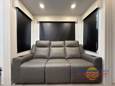 2026 Grand Design Momentum G-Class photo 18