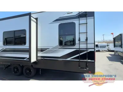 2026 Grand Design Momentum G-Class photo 6