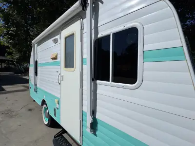 2018 RIVERSIDE TRAILER RETRO photo 4