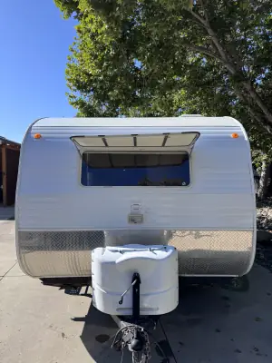 2018 RIVERSIDE TRAILER RETRO photo 2