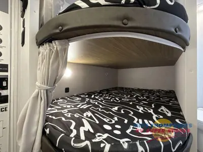 2026 Forest River RV Wildwood X-Lite photo 38
