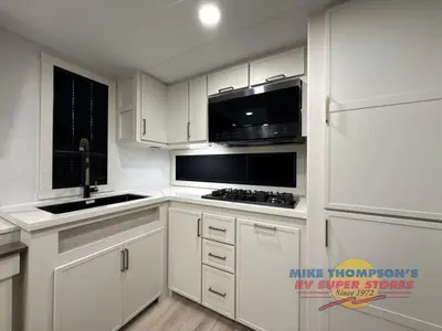 2026 Brinkley Model I photo 26