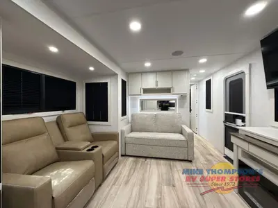 2026 Brinkley Model I photo 18