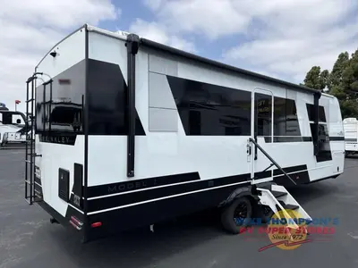 2026 Brinkley Model I photo 8