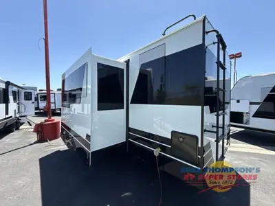 2026 Brinkley Model I photo 6