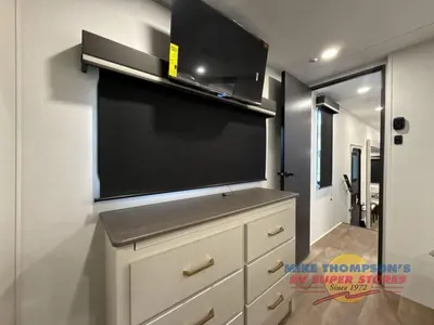 2026 Grand Design Influence photo 39