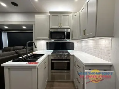 2026 Grand Design Influence photo 26