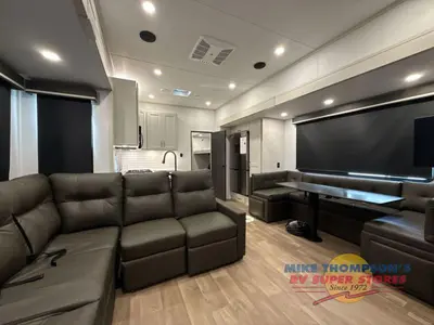 2026 Grand Design Influence photo 17
