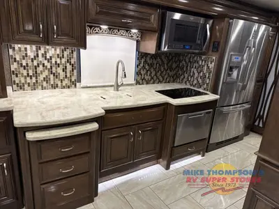 2018 Thor Motor Coach Tuscany photo 29