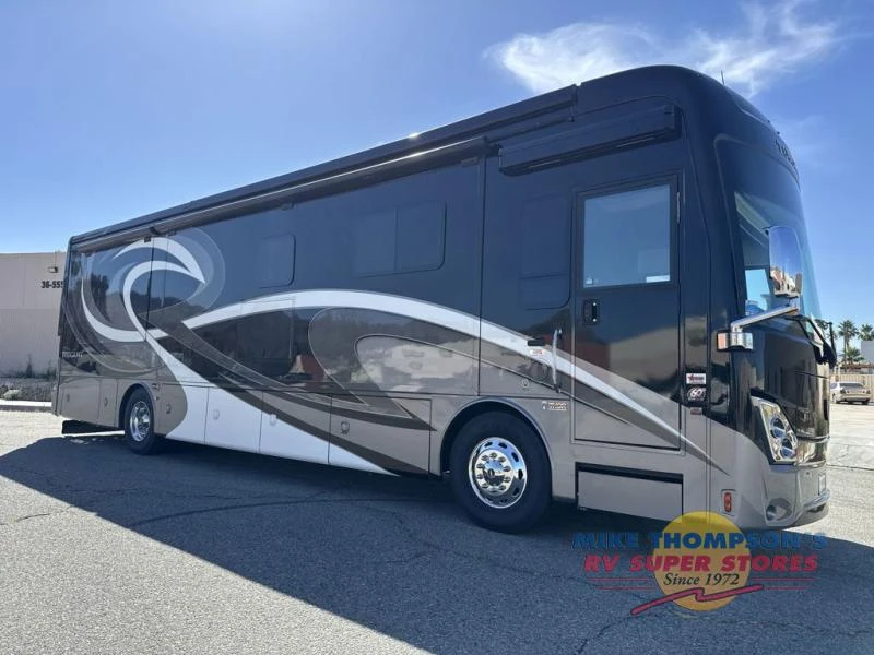 2018 Thor Motor Coach Tuscany exterior