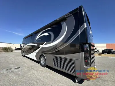2018 Thor Motor Coach Tuscany photo 13