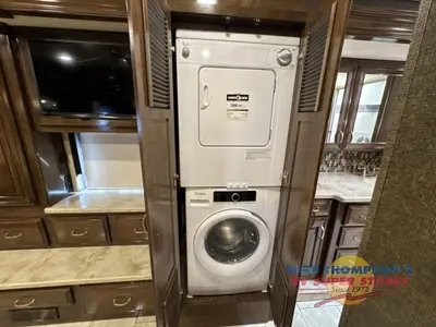 2018 Thor Motor Coach Tuscany photo 41
