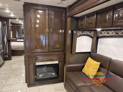 2018 Thor Motor Coach Tuscany photo 23