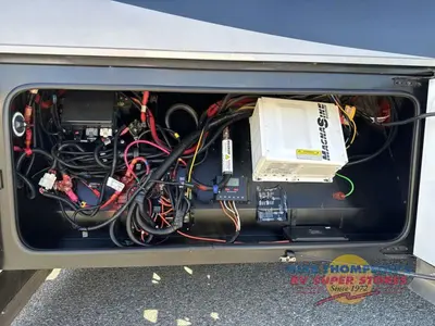 2018 Thor Motor Coach Tuscany photo 44