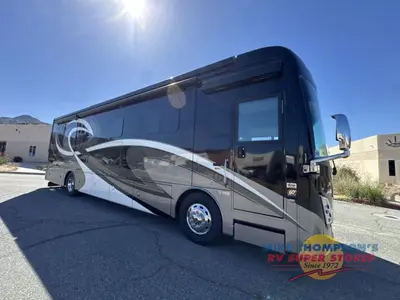 2018 Thor Motor Coach Tuscany photo 2