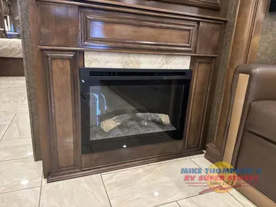2018 Thor Motor Coach Tuscany photo 27