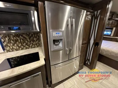 2018 Thor Motor Coach Tuscany photo 34