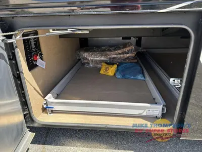 2019 Tiffin Motorhomes Phaeton photo 12