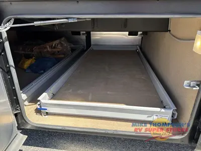 2019 Tiffin Motorhomes Phaeton photo 13