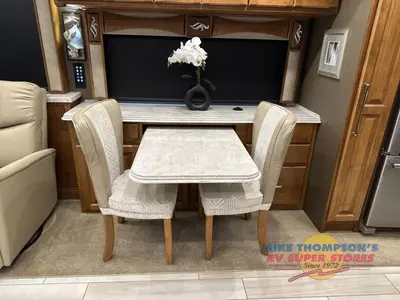 2019 Tiffin Motorhomes Phaeton photo 24