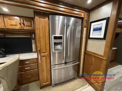 2019 Tiffin Motorhomes Phaeton photo 33