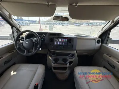 2026 Thor Motor Coach Chateau photo 18