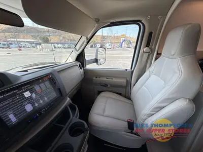 2026 Thor Motor Coach Chateau photo 20