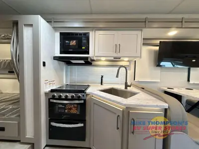 2026 Thor Motor Coach Chateau photo 31