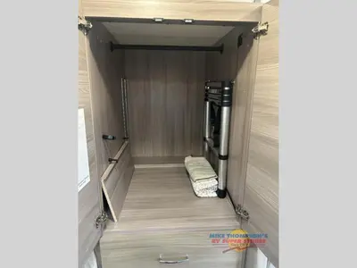 2022 Thor Motor Coach Tiburon Sprinter photo 48