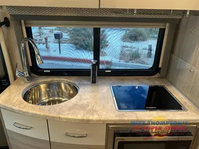 2022 Thor Motor Coach Tiburon Sprinter photo 26