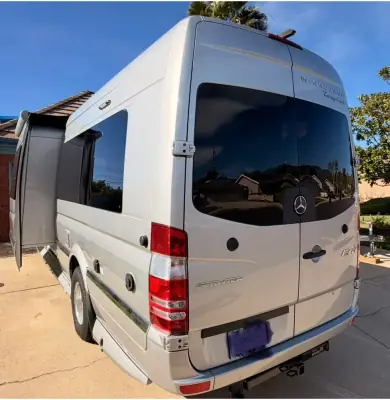 Used 2018 Winnebago Era 70M
