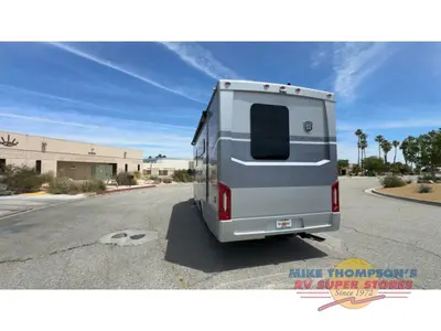 2024 Tiffin Motorhomes Wayfarer photo 2