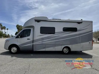 2024 Tiffin Motorhomes Wayfarer photo 12