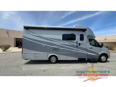 2024 Tiffin Motorhomes Wayfarer photo 5