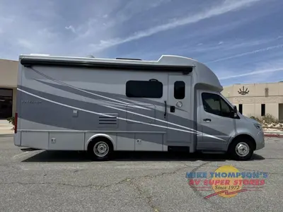 2024 Tiffin Motorhomes Wayfarer photo 16