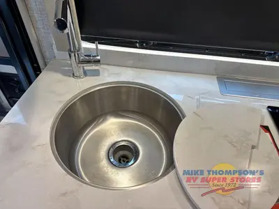 2024 Tiffin Motorhomes Wayfarer photo 29